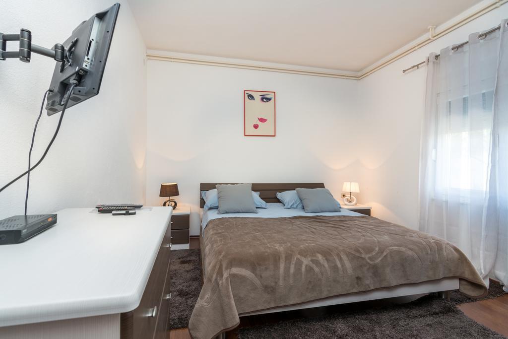Apartman Verica Trogir Bagian luar foto